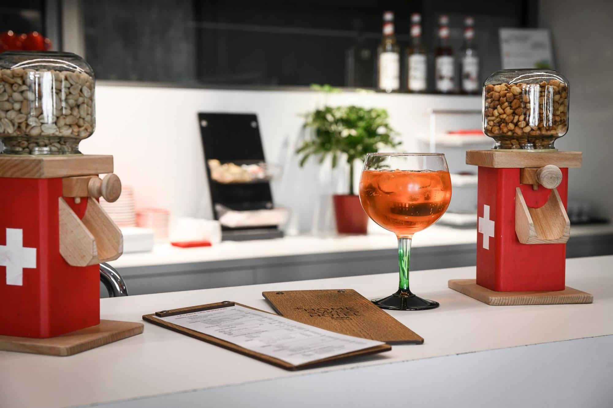 Home Swiss Hotel Женева Екстериор снимка